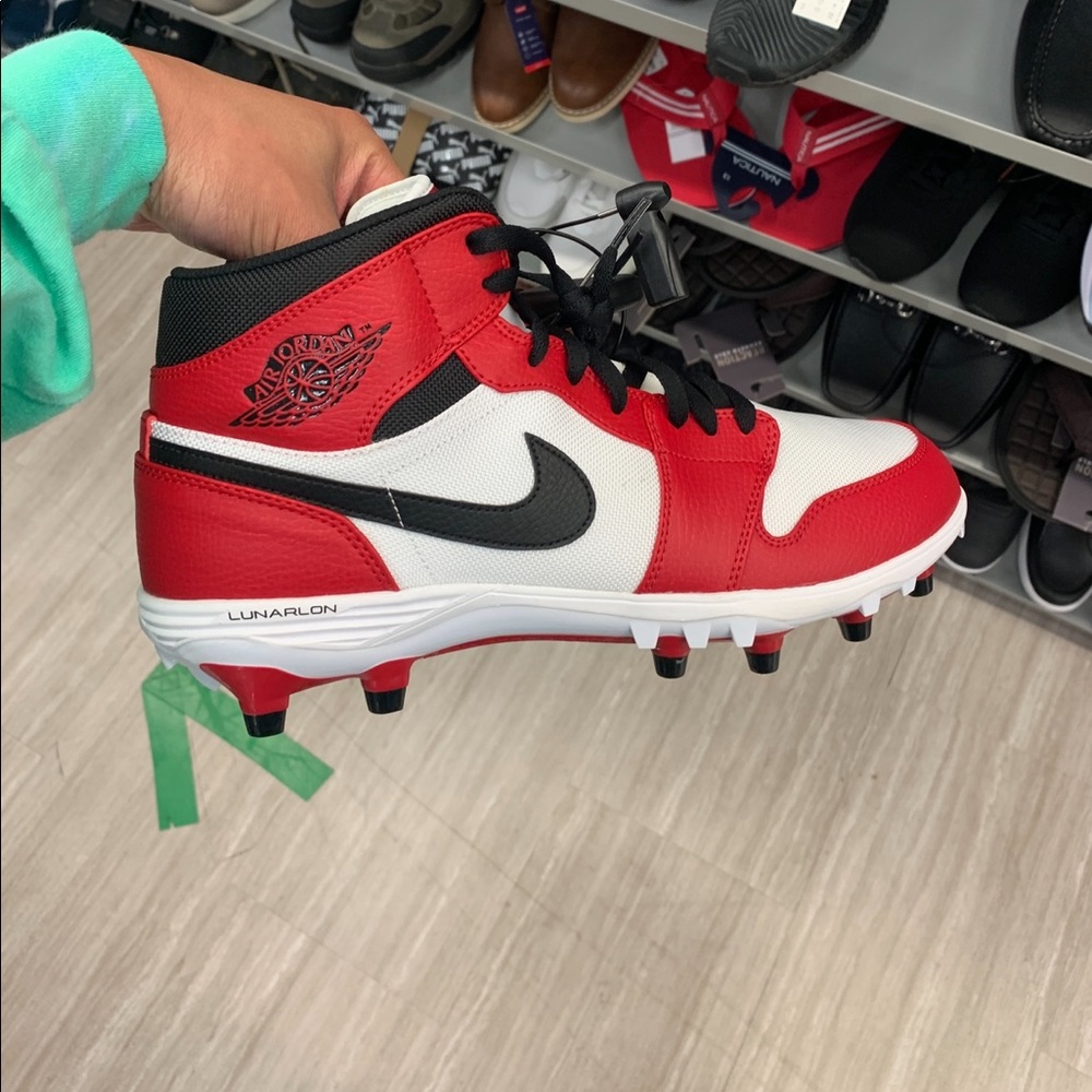 Chicago 1 cleats no box